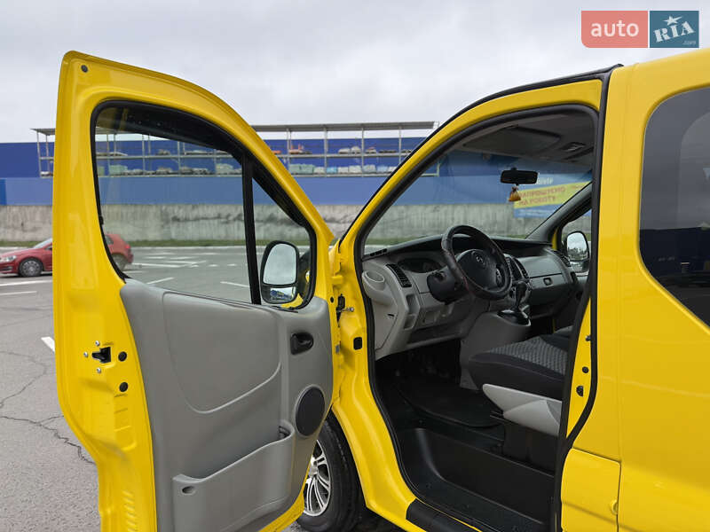 Минивэн Opel Vivaro 2009 в Виннице