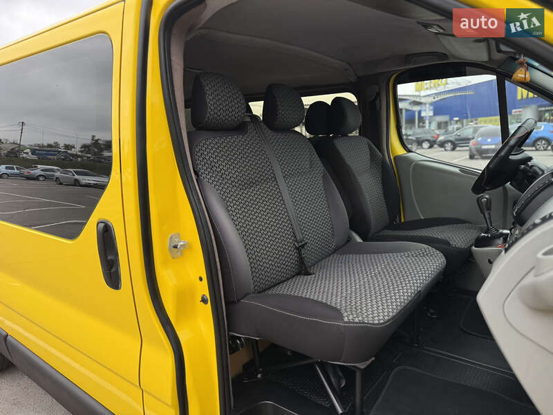 Минивэн Opel Vivaro 2009 в Виннице