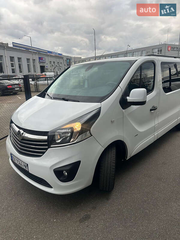 Минивэн Opel Vivaro 2015 в Киеве