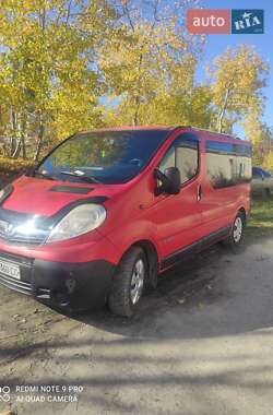 Мінівен Opel Vivaro 2002 в Віньківцях