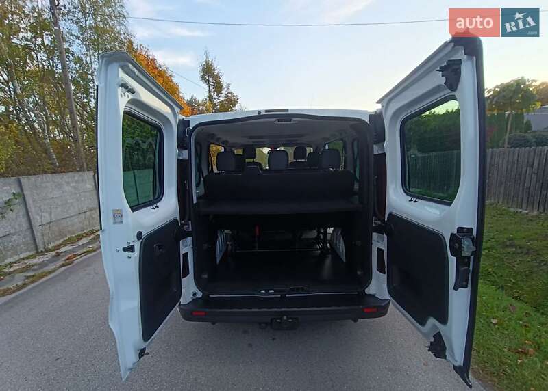 Мінівен Opel Vivaro 2016 в Луцьку