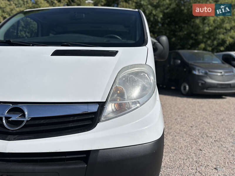 Мінівен Opel Vivaro 2014 в Рівному