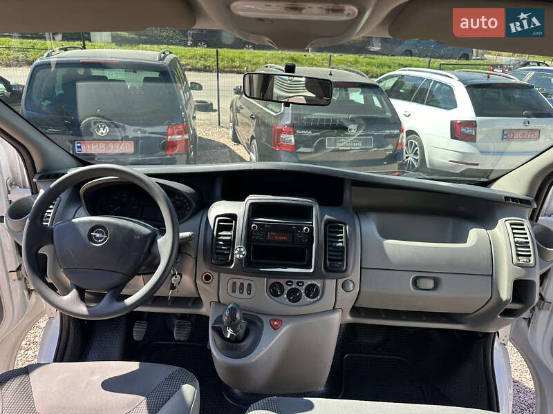 Мінівен Opel Vivaro 2014 в Рівному