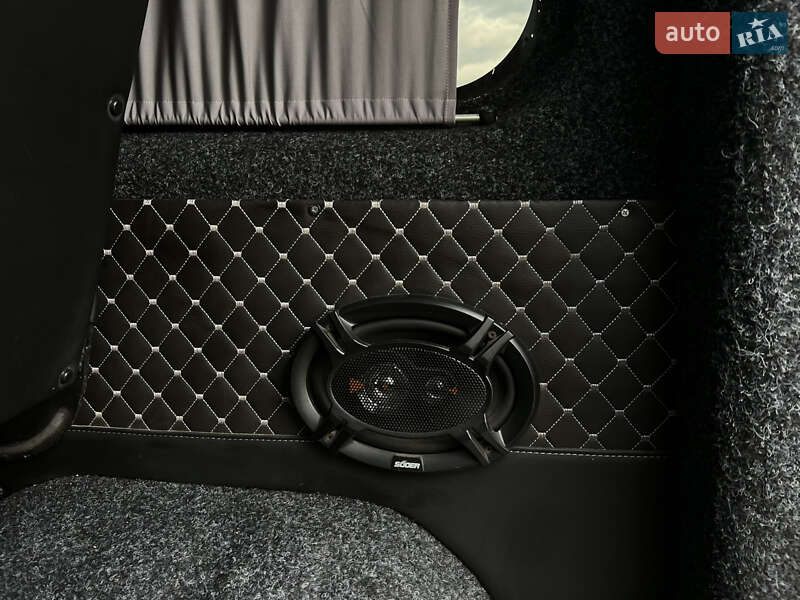 Минивэн Opel Vivaro 2006 в Черновцах