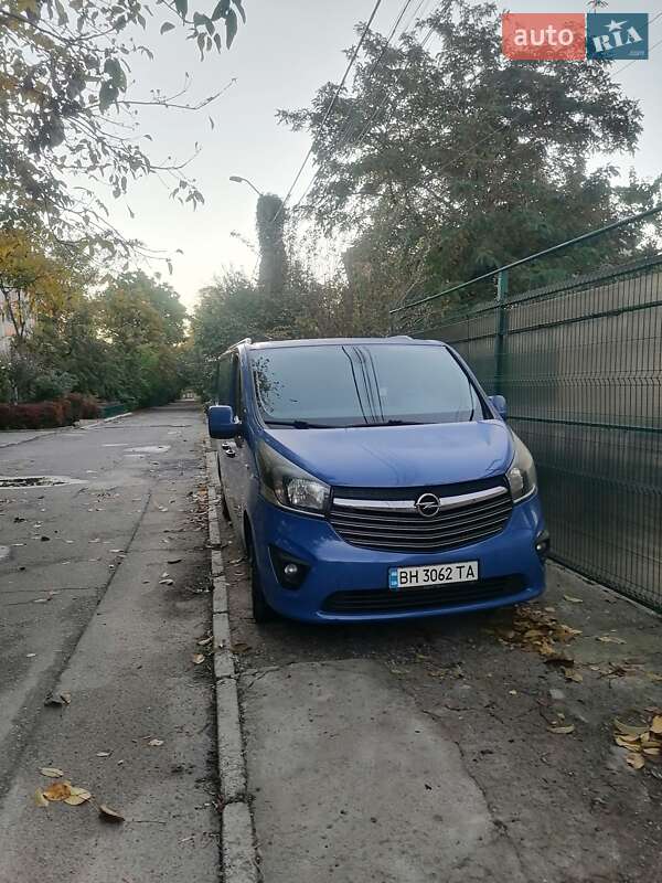 Вантажний фургон Opel Vivaro 2014 в Одесі