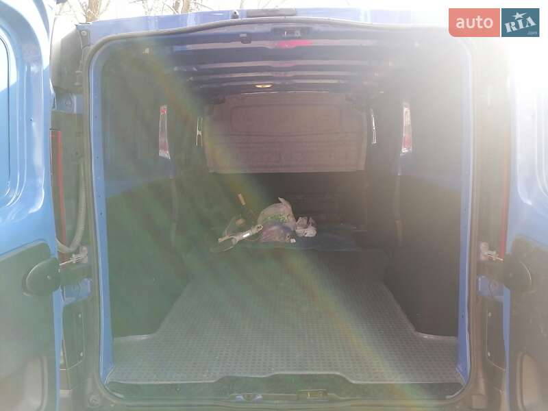 Вантажний фургон Opel Vivaro 2014 в Одесі