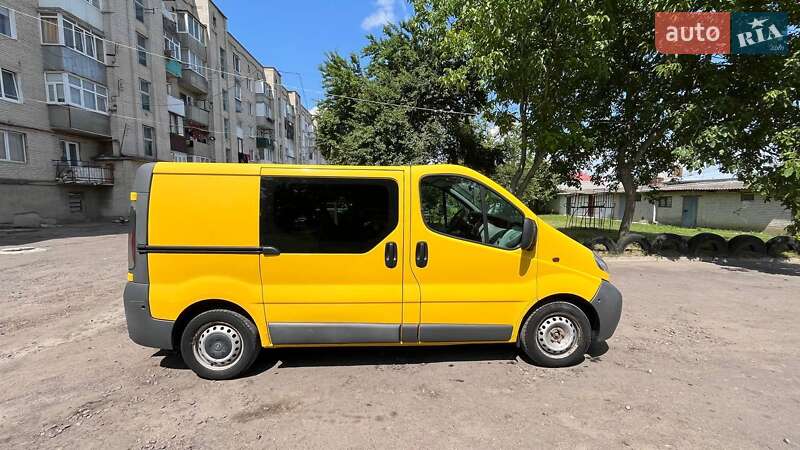 Минивэн Opel Vivaro 2006 в Ровно фото 2 Минивэн Opel Vivaro 2006 в Ровно