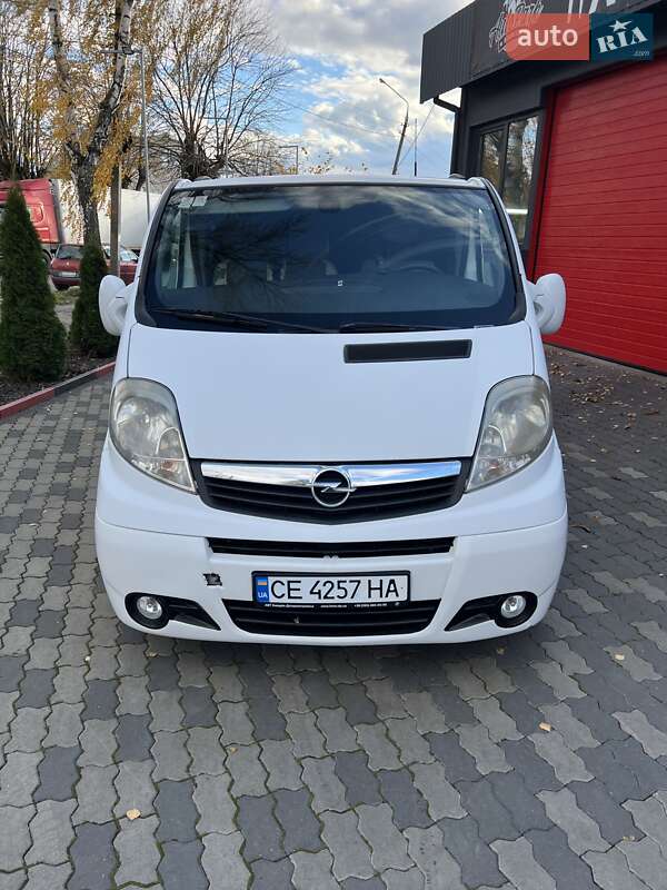 Минивэн Opel Vivaro 2007 в Черновцах