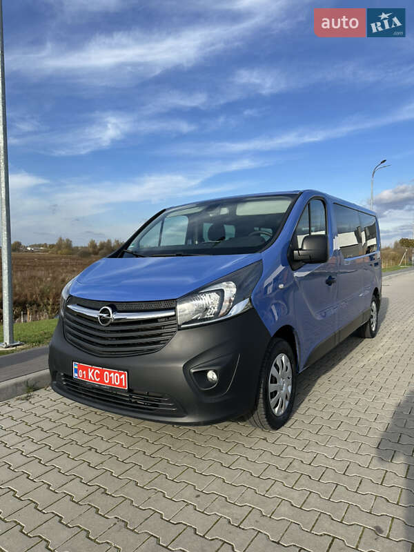 Мінівен Opel Vivaro 2015 в Ковелі