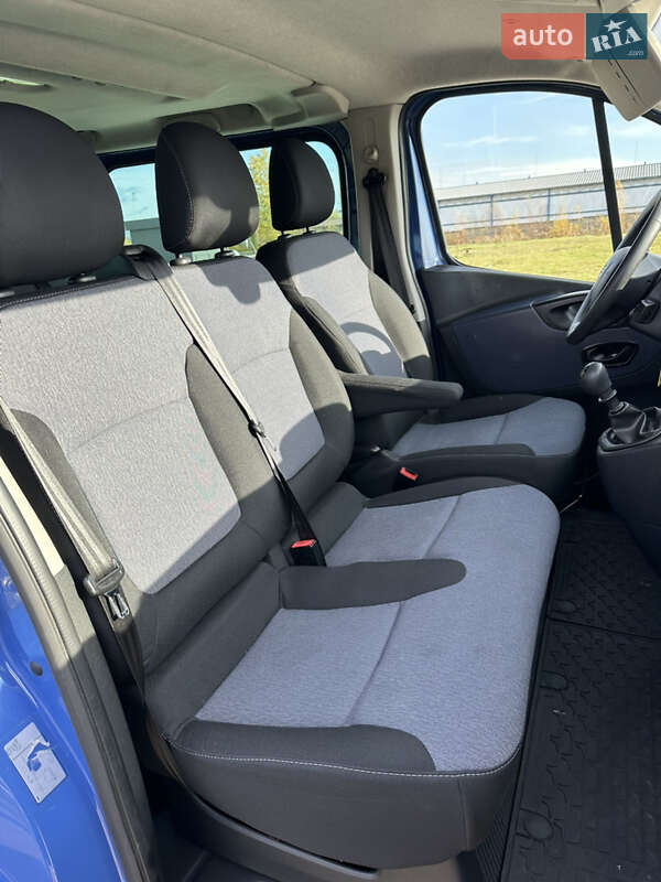 Мінівен Opel Vivaro 2015 в Ковелі