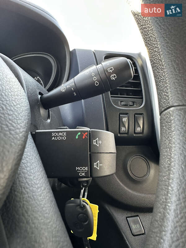 Мінівен Opel Vivaro 2015 в Ковелі