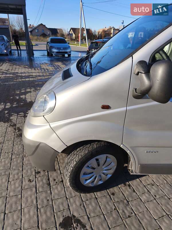 Грузовой фургон Opel Vivaro 2010 в Ивано-Франковске