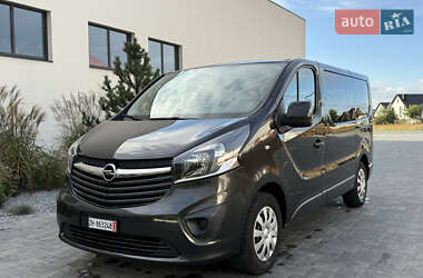Минивэн Opel Vivaro 2015 в Луцке