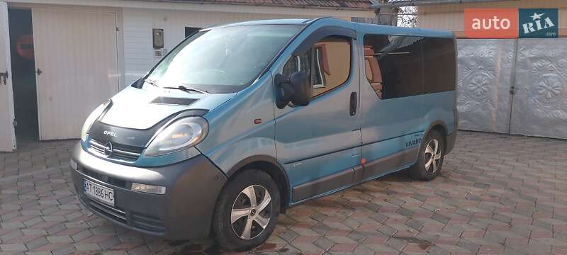 Opel Vivaro 2004
