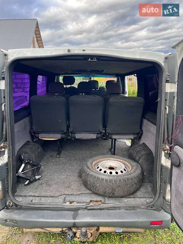 Минивэн Opel Vivaro 2004 в Ровно фото 10 Минивэн Opel Vivaro 2004 в Ровно