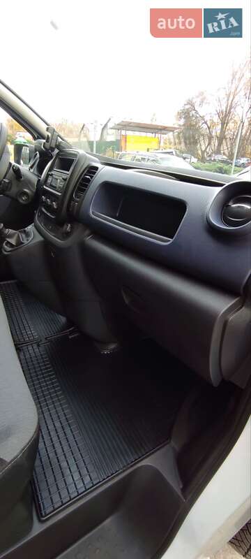 Грузовой фургон Opel Vivaro 2016 в Киеве фото 22 Грузовой фургон Opel Vivaro 2016 в Киеве
