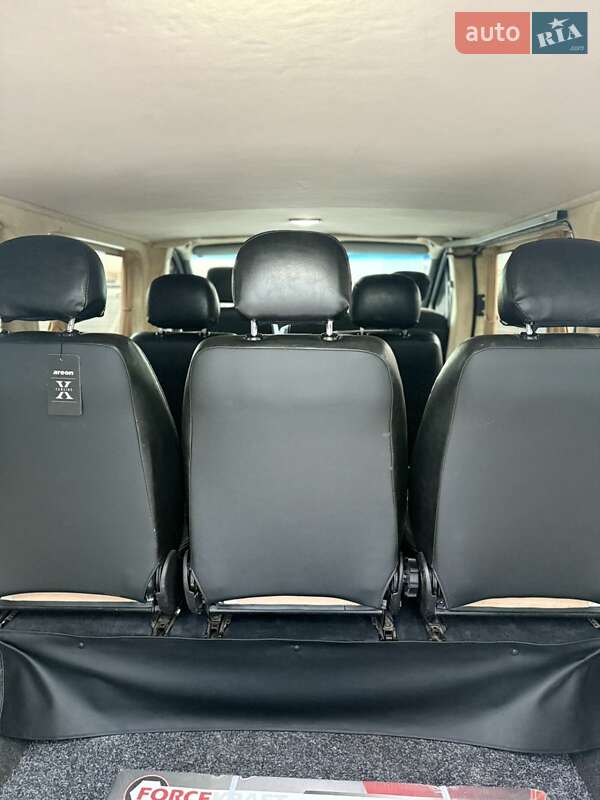 Минивэн Opel Vivaro 2010 в Черновцах