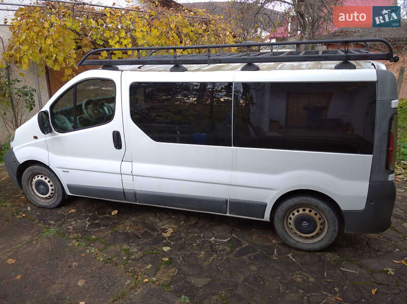 Opel Vivaro 2006
