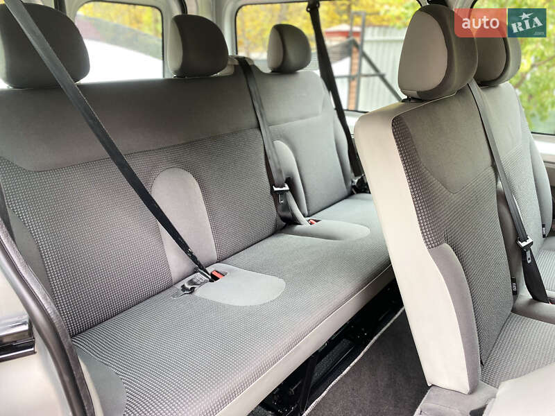 Минивэн Opel Vivaro 2013 в Казатине