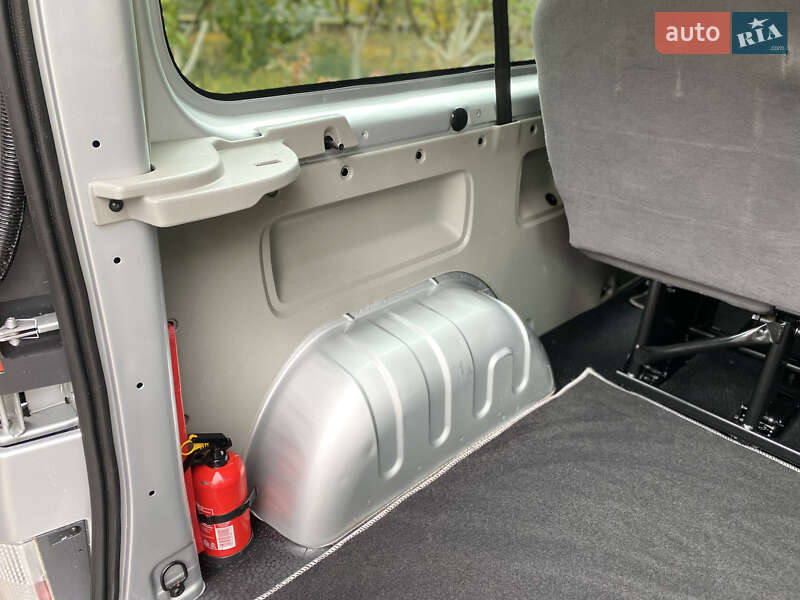 Минивэн Opel Vivaro 2013 в Казатине