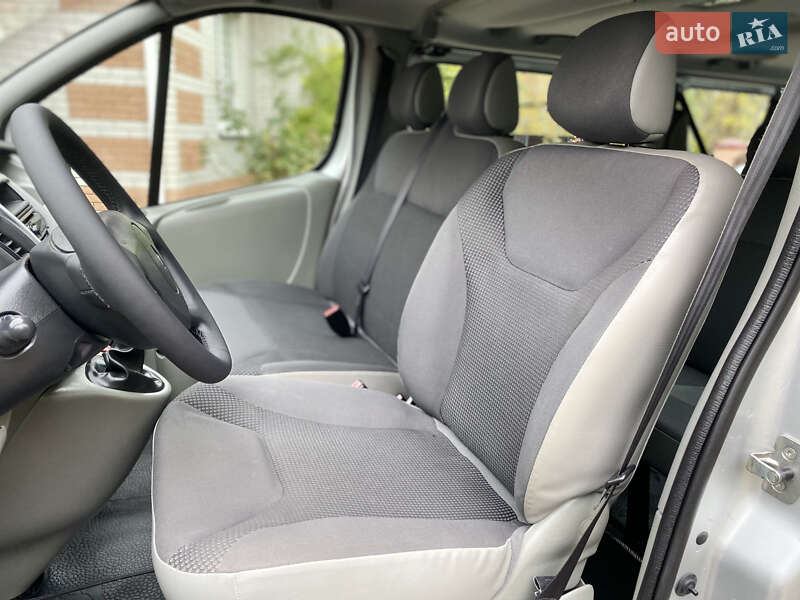 Минивэн Opel Vivaro 2013 в Казатине