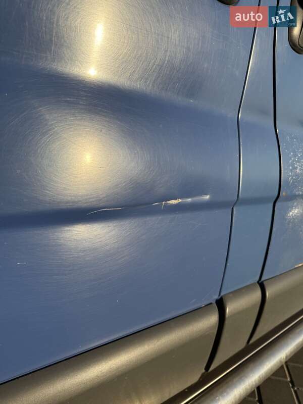 Минивэн Opel Vivaro 2003 в Бершади