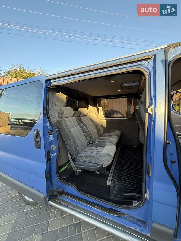 Минивэн Opel Vivaro 2003 в Бершади