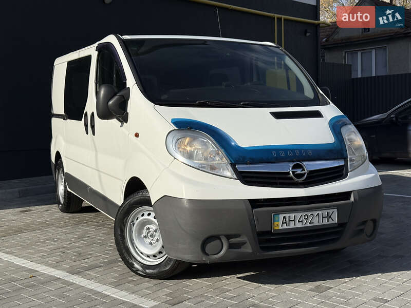 Минивэн Opel Vivaro 2007 в Кременце