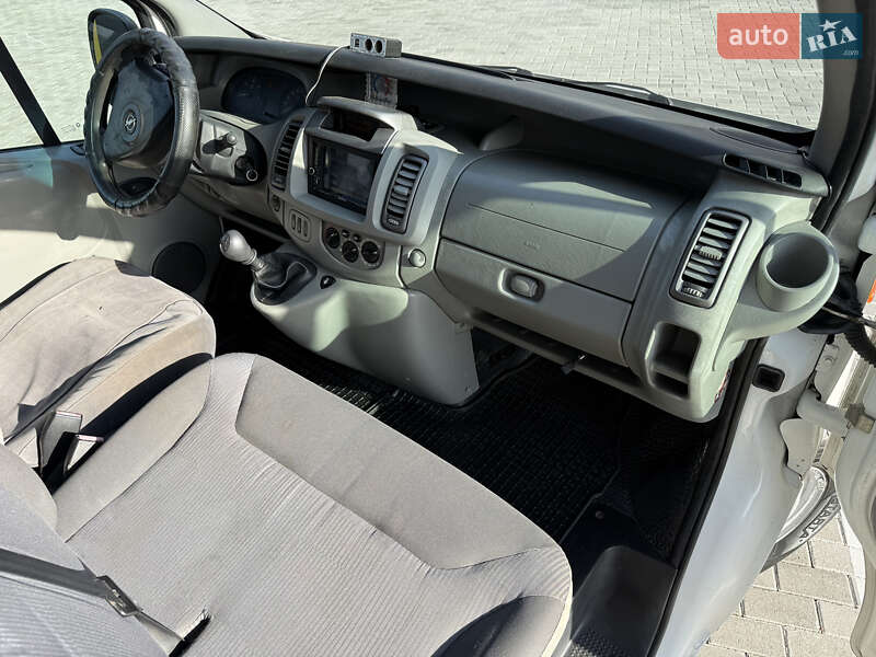 Минивэн Opel Vivaro 2007 в Кременце