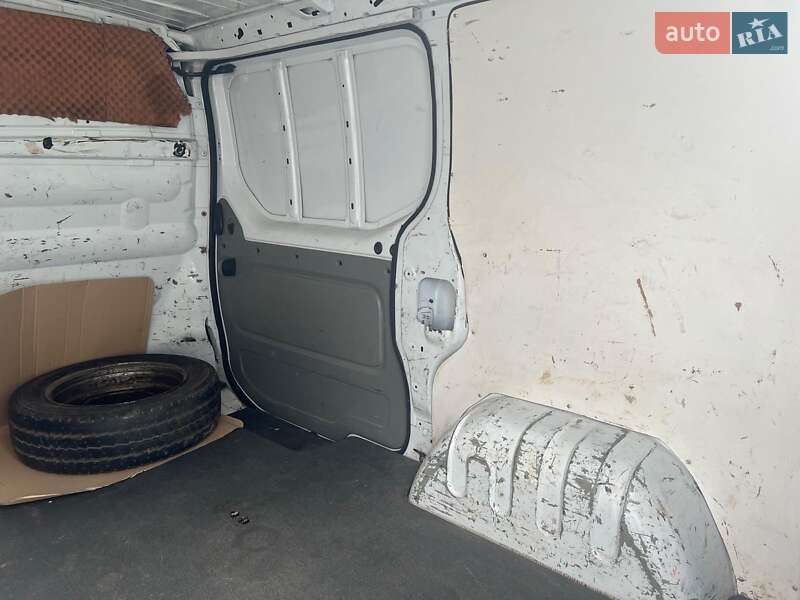 Грузовой фургон Opel Vivaro 2007 в Львове фото 26 Грузовой фургон Opel Vivaro 2007 в Львове