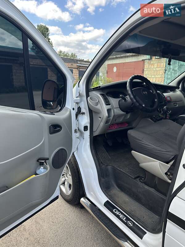 Минивэн Opel Vivaro 2008 в Киеве фото 14 Минивэн Opel Vivaro 2008 в Киеве