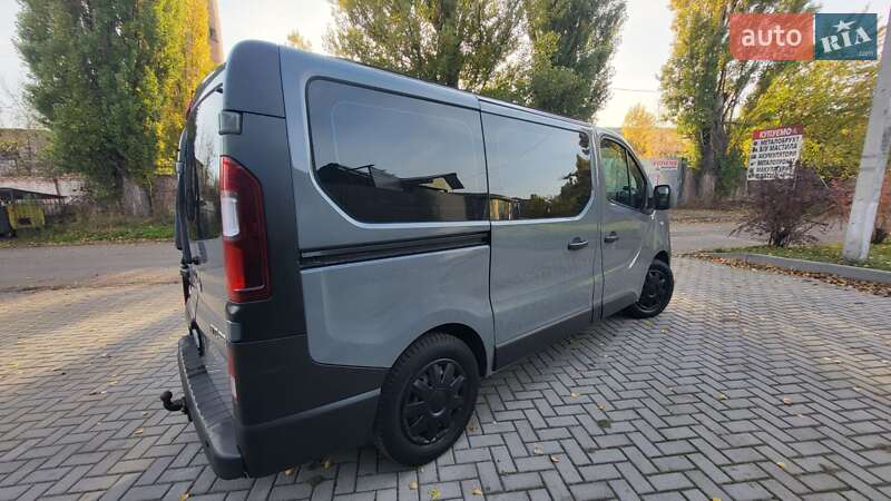 Минивэн Opel Vivaro 2016 в Киеве фото 7 Минивэн Opel Vivaro 2016 в Киеве