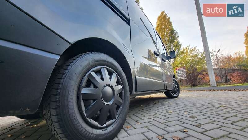 Минивэн Opel Vivaro 2016 в Киеве фото 11 Минивэн Opel Vivaro 2016 в Киеве