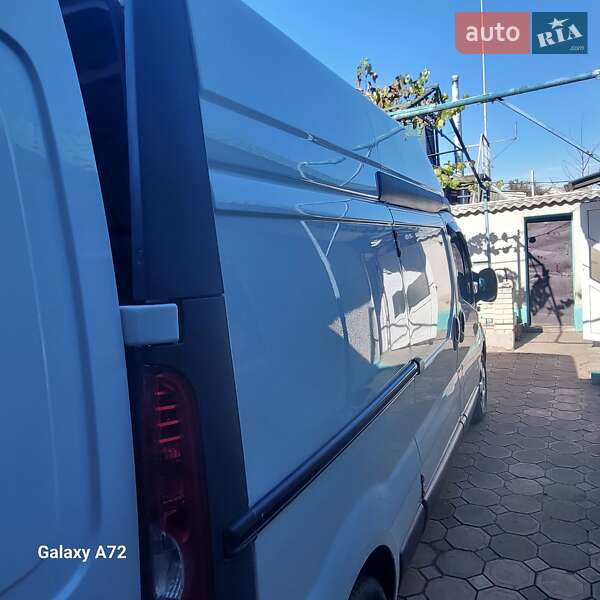 Вантажний фургон Opel Vivaro 2012 в Захарівці