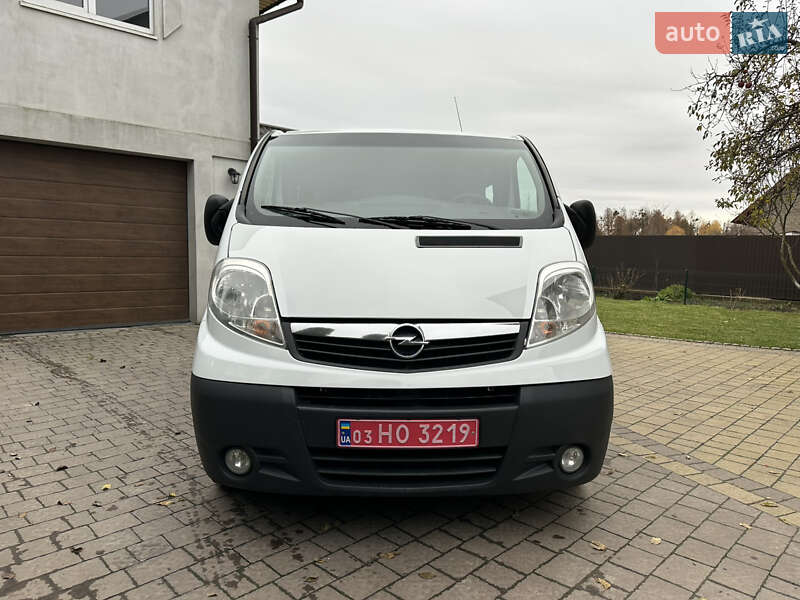 Минивэн Opel Vivaro 2011 в Дубно фото 12 Минивэн Opel Vivaro 2011 в Дубно