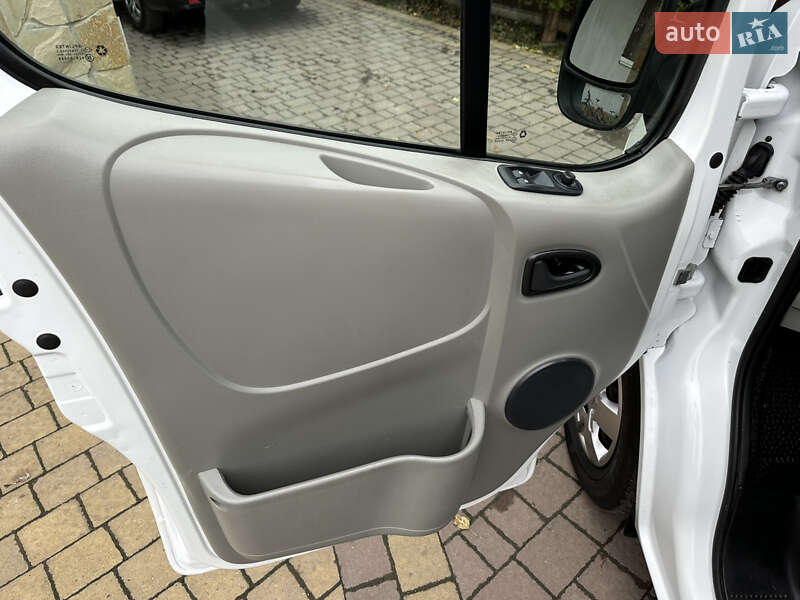 Минивэн Opel Vivaro 2011 в Дубно фото 53 Минивэн Opel Vivaro 2011 в Дубно