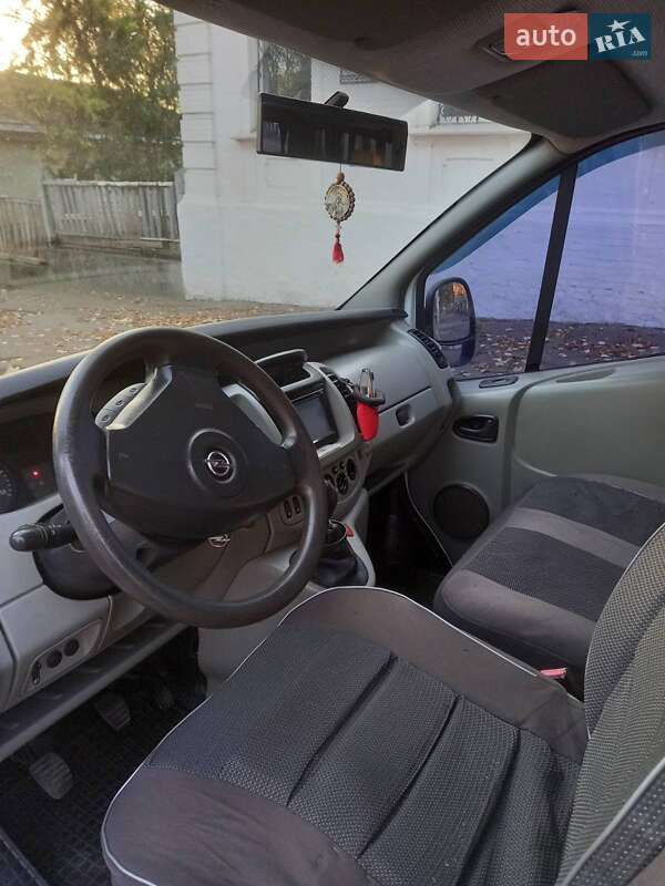 Минивэн Opel Vivaro 2006 в Кропивницком