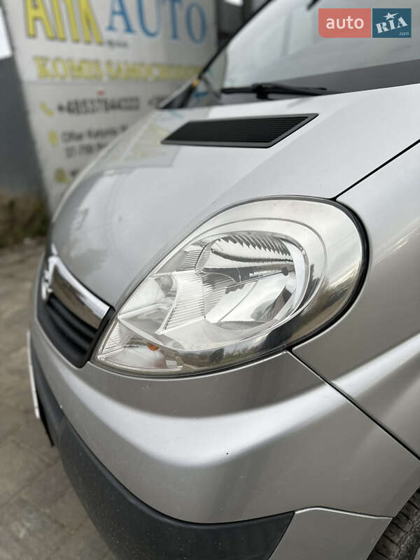 Мінівен Opel Vivaro 2010 в Самборі фото 2 Мінівен Opel Vivaro 2010 в Самборі