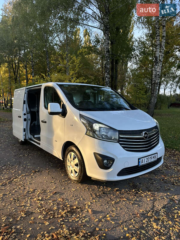 Вантажний фургон Opel Vivaro 2016 в Борисполі