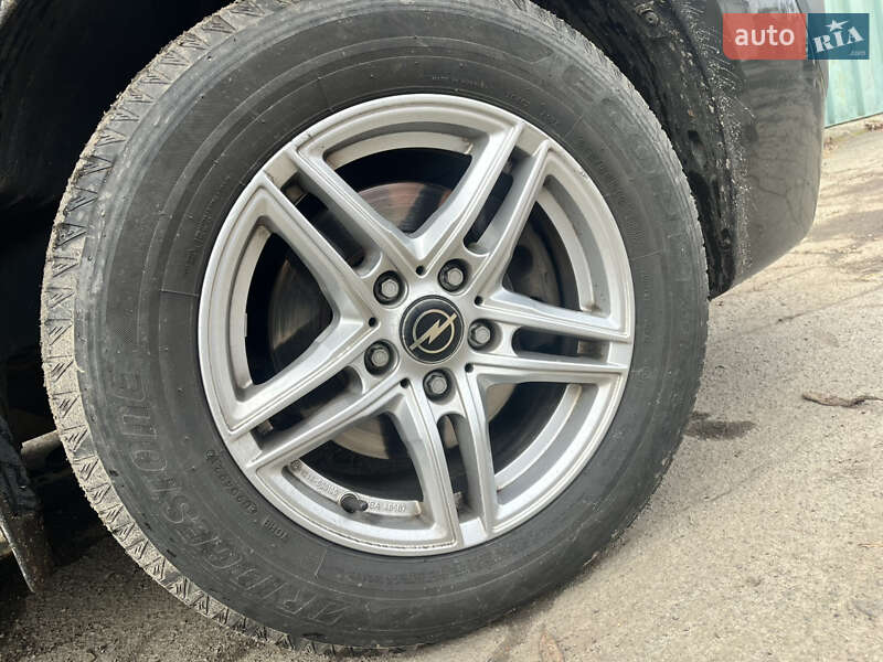 Минивэн Opel Vivaro 2013 в Луцке