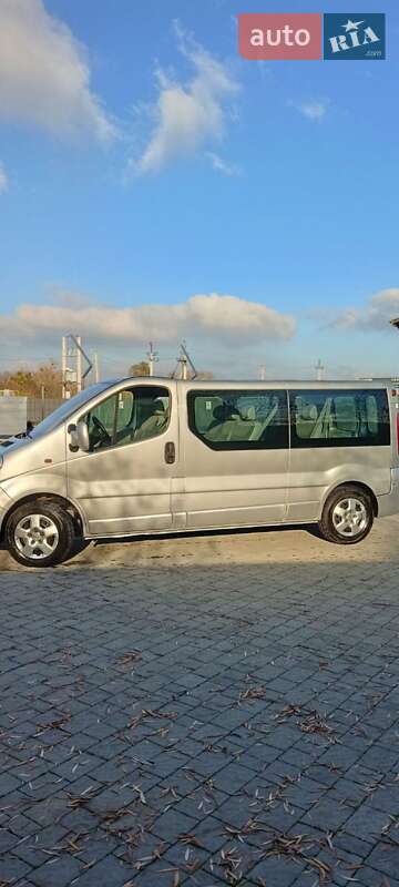Минивэн Opel Vivaro 2013 в Бартатовом