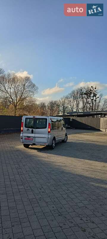 Минивэн Opel Vivaro 2013 в Бартатовом