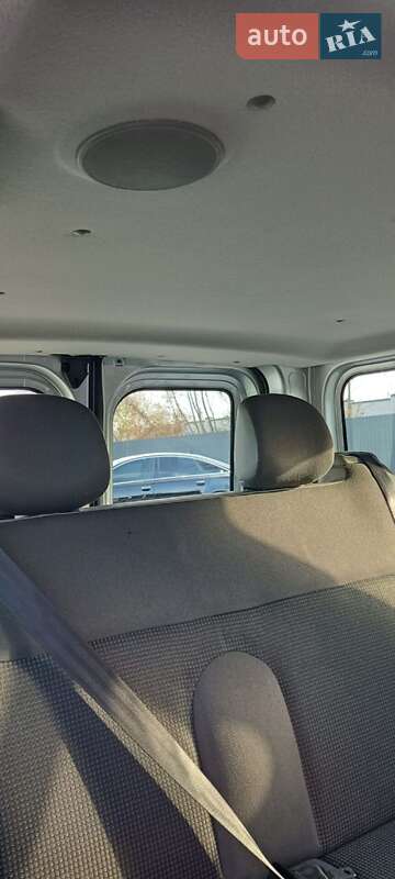 Минивэн Opel Vivaro 2013 в Бартатовом