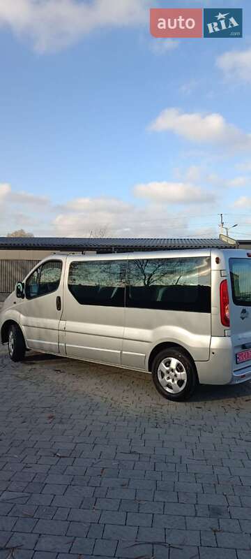 Минивэн Opel Vivaro 2013 в Бартатовом