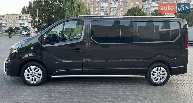 Минивэн Opel Vivaro 2015 в Луцке