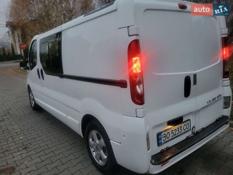 Минивэн Opel Vivaro 2012 в Хмельницком