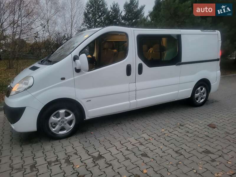 Минивэн Opel Vivaro 2012 в Хмельницком