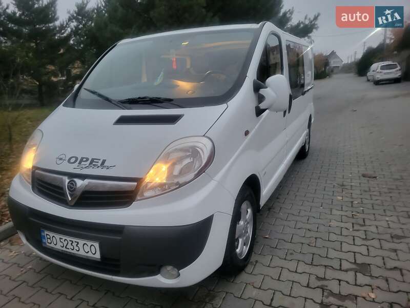 Минивэн Opel Vivaro 2012 в Хмельницком