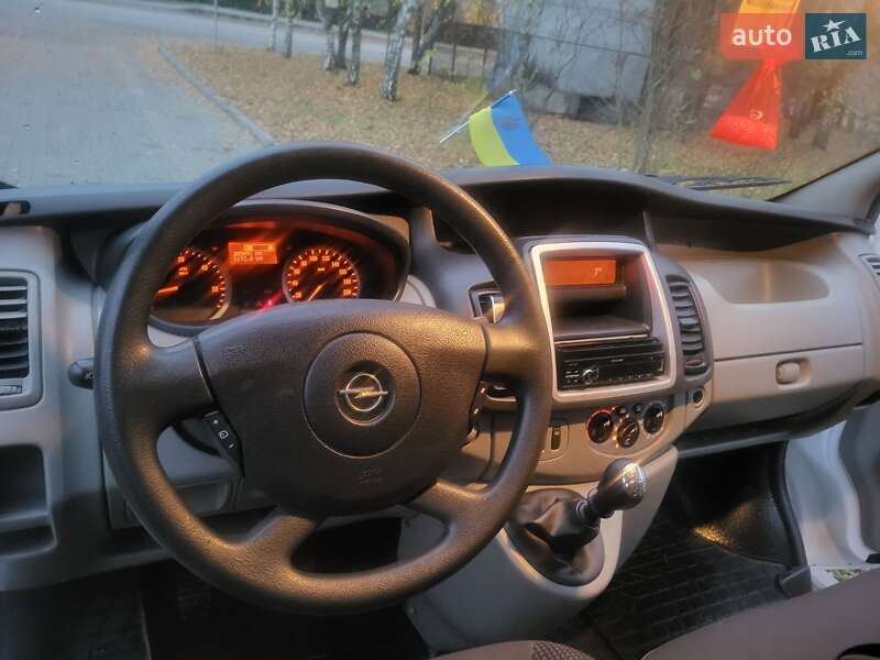 Минивэн Opel Vivaro 2012 в Хмельницком