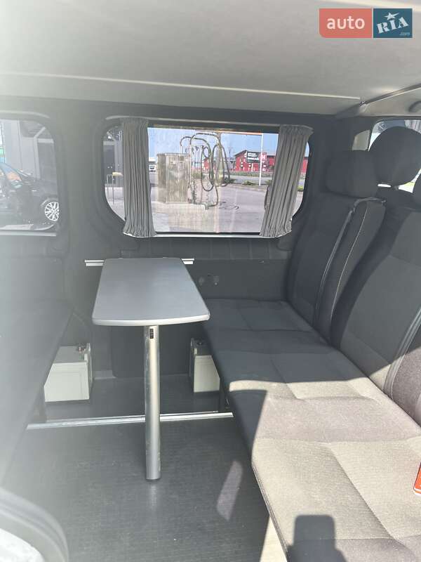 Минивэн Opel Vivaro 2009 в Новомосковске